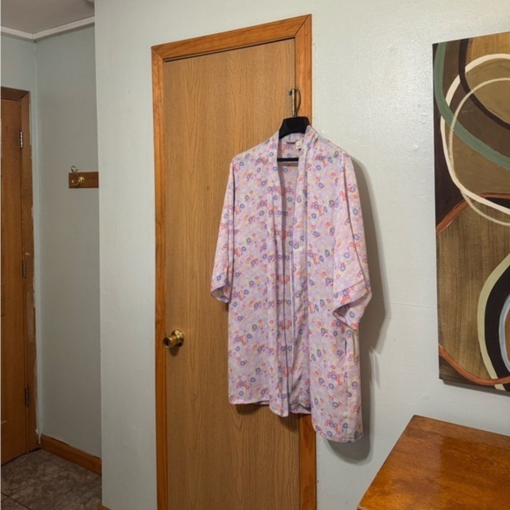 Murano NWT Large Multi-Color w/Floral Print 3/4 Sleeve Belted Sheer Robe